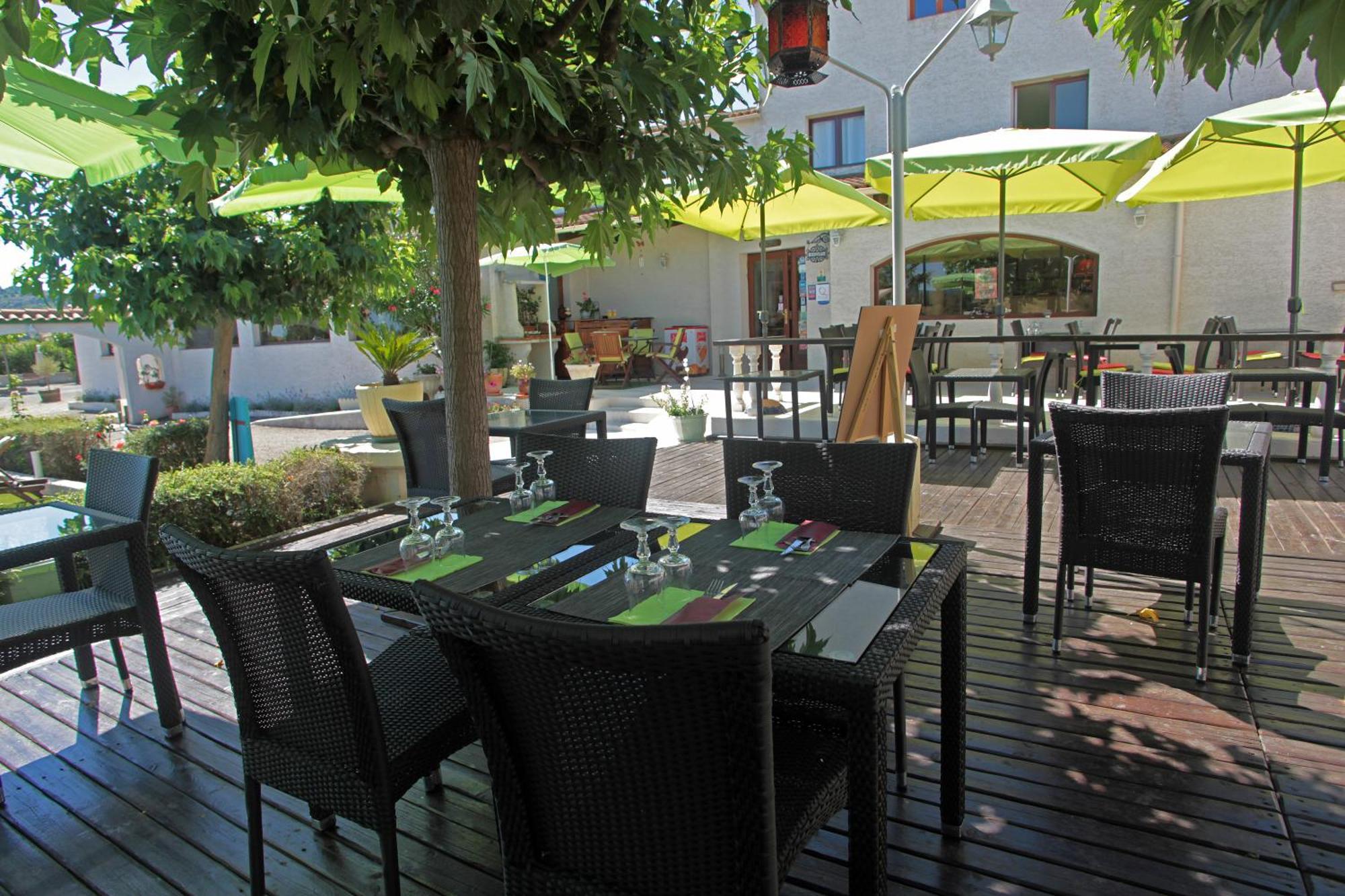 Logis Hotel Le Pressoir Saint-Chinian Exterior photo